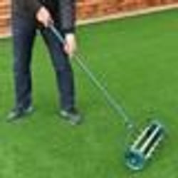 COSTWAY Scarificateur Manuel Rouleau dAérateur avec Confortable Longue Poignée pour Pelouse Gazon Jardin 44 x 15 x 126 CM Vert