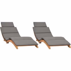 Ces chaises longues en bois, au design ergonomique incurvé et aux dossiers réglables, ajoutent une touche de charme rustique ...