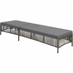 Cette chaise longue en résine tressée de haute qualité combine élégance et fonctionnalité et deviendra le point central de vo ...