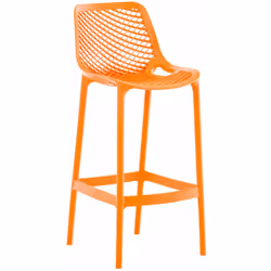 Tabouret de bar en polypropylène et est donc hydrofuge et résistant aux UV. Sa forme ergonomique le rend spécial et particuli ...