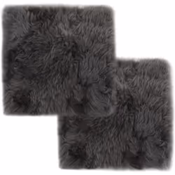 Créez un espace invitant et un sentiment de repos chez vous avec ces coussins de chaise en peau de mouton authentiques, confo ...
