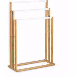 Ce porte-serviettes séduit par son style naturel en bois de bambou. Installez-le aussi bien dans votre salle de bain pour y f ...
