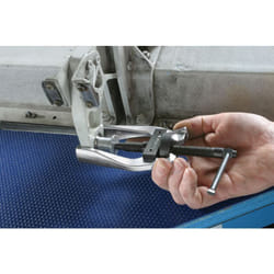 FACOM - Extracteur autoserrant 2 griffes fines 80mm - U301 - Ce produit de marque Facom est neuf.
