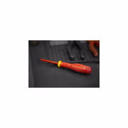 Type de pointe = Plate Dimensions de la pointe = 0,6 x 3,5 mm Type de tournevis = Standard Conforme VDE/1000V = Oui Longueur  ...
