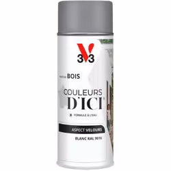 Idéal pour décorer du mobilier, des barreaux et des objets, le format aérosol de la peinture bois COULEURS D'ICI ® offre une  ...