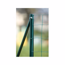 Permet de tendre le grillage sans le déformer. Prévoir 1 barre par extrémité de rouleau. diam barre : 7 mm Coloris : vert mou ...