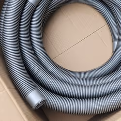 Tuyau de Piscine Flexible – 12m Ø 38 mm Optimisez la filtration de votre bassin avec notre tuyau de piscine polyvalent. Conçu ...