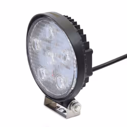 Description générale Ce feu de travail rond est équipé de 6 LEDs offrant une puissance de 18W et un flux lumineux de 1200 lum ...