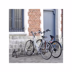 Range 5 vélos Versailles simple niveau Dimension : 160 x 43 x HT 35 cm Coloris noir Fixation au sol possible : 5 trous Ø 11 m ...