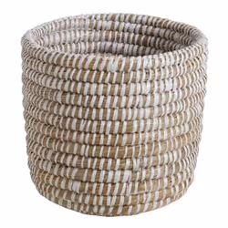 Faites entrer la beauté de nature dans votre intérieur ! Vos plantes seront parfaitement mise en valeur avec ce cache pot ron ...