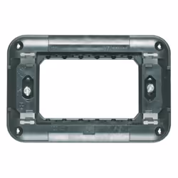 Support Legrand Vela 3 modules pour boîte rectangulaire. Caractéristiques : Série Legrand Vela Support pour les boîtes rectan ...