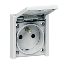 Legrand 090335 prise de courant
