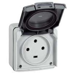 LEGRAND Prise de courant IK08 3P+T 20A étanche IP55 avec volet 90x90 Plexo gris