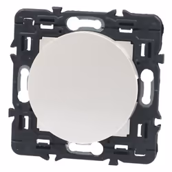 Cache fil blanc.Montage encastré ou en saillie, par vis seulement.A compléter d'une plaque de finition. Faites votre choix de ...