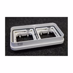 Support d'encastrement double vertical associable blanc IP55 série Cubyko HAGER cubyko Support d'encastrement double vertical ...