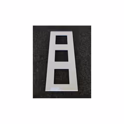 Plaque de finition 3 postes 6 modules verticale couleur blanc pure entraxe 71mm série Gallery HAGER Plaque gallery plastique  ...