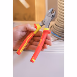 Stanley PINCE COUPANTE DIAGONALE ISOLEE 1000V