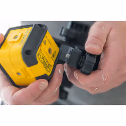 Stanley NIVEAU LASER CROIX + EQUERRAGE CROSS90 - ROUGE