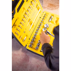 Jeu de clés à cliquet 3/8'' 120 dents et de douilles avec accessoires, 49 pièces STANLEY® FATMAX®