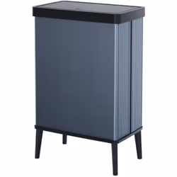 Dimensions externes Largeur : 43,5 cm Profondeur : 26,5 cm Hauteur : 68,7 cm Verto High 54L allie un design élégant et intemp ...