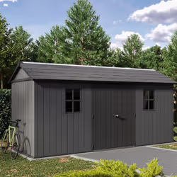 Conçu pour être durable, l'abri de jardin Newton Plus 1575 est équipé de panneaux épais et rigides, renforcés par des structu ...