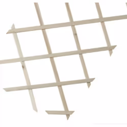 Pour ce treillis en bois Trelliwood, plusieurs options s'offrent à vous. Fabriqué en bois résineux, il va s'user au fil du te ...