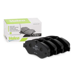 VALEO 301882 Jeu de plaquettes de frein FIRST Essieu avant contact de signal d'usure exclu sans tôle-anti-bruit MERCEDES-BENZ: Sprinter 3-T Van