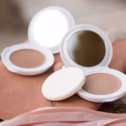 Avene Haute protection Compact teinté Sable SPF 50 10g - Vue supplémentaire 4