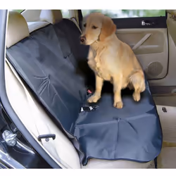 Voici un plaid pour la banquette arrière de votre voiture, il protégera la finition de votre auto des salissures importantes ...
