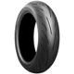 Pneu Moto Eté BRIDGESTONE BATTLAX S22 - 140/70 R17 H - Maniabilité et performances dans les virages