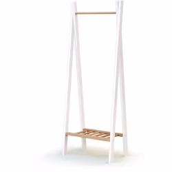 Un porte vêtement idéale pour les enfants Un joli portant à vêtements aux dimensions adaptées aux enfants qui apprennent à ra ...