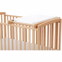 Un plan à langer amovible et adaptable. Simple et léger, il s'adapte sur les lits bébés 60x120cm (dimensions extérieures de 6 ...