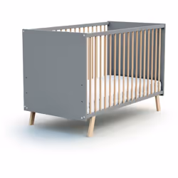 Un beau lit en bois CARNAVAL pour des nuits apaisantes Un lit bébé déco bois de bouleau qui apporte une touche relaxante dans ...