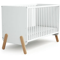 Les Tendances - AT4 - Lit bébé en bois pirate Blanc et Hêtre 60 x 120 cm