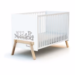 Lit bébé 60x120 AT4 Winnie Disney Blanc et hêtre Marque : AT4 Gamme : Canaille Disney Winnie Matériaux :Panneaux de particule ...