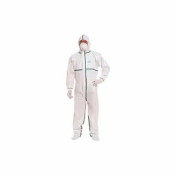 Combinaison avec cagoule élastiquée. Fermeture avec zip double curseur sous rabat. Elastique de serrage à la taille et aux ch ...