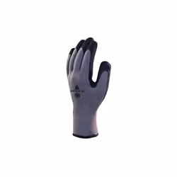 La polyvalence des protections font de ces gants de vrais atouts en toutes circonstances climatiques ! Maintien de la chaleur ...