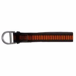 La SANGLE D'EXTENSION AVEC DÉ D'ACCROCHAGE 0,5 M DELTA PLUS (référence LV102050) est un équipement essentiel pour garantir la ...