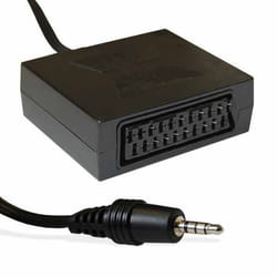 Cordon adaptateur péritel pour téléviseur LED.