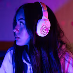 Konix Hello Kitty Casque Avec fil &sans fil Arceau Appels/Musique Bluetooth Blanc, Rose - Vue supplémentaire 2