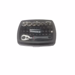 Petit coffret très pratique à emporter partout avec soi : 19 embouts, 7 douilles, 1 porte douille et 1 petite clé à cliquet.  ...