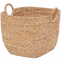 Matière : Jacinthe d'eau tressée à la main Couleur : Naturel Equipé de deux anses Taille max bûches : 40 cm Tenue : rigide Di ...