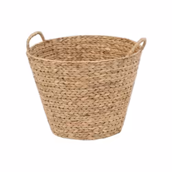 Découvrez le panier à bûches et à pellets Pipa de Le Marquier, une véritable pièce maîtresse qui allie élégance et fonctionna ...