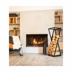 Matière : Acier peint Coloris : Noir Taille bûches recommandée : 40 cm Certifié Origine France Garantie