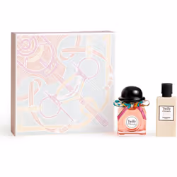 À l’occasion de la fête des Mères, les coffrets de parfums Hermès s’habillent du dessin «&nbsp;Éperon d’or sellier&nbsp;» sig ...
