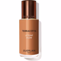 À la suite de Terracotta Le Teint, le fond de teint au fini mat lumineux, Guerlain complète sa franchise iconique et se met a ...