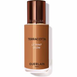 À la suite de Terracotta Le Teint, le fond de teint au fini mat lumineux, Guerlain complète sa franchise iconique et se met a ...