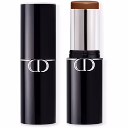 Le 1er fond de teint stick Dior multi-usage aux 24 h de tenue¹ et d’hydratation² qui offre un fini naturel et floutant.