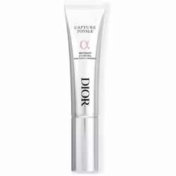 Le concentré nuit Capture Totale Retishot est la 1re solution intensive Dior qui corrige 6 problèmes de qualité de la peau li ...