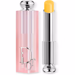 LE PRODUIT
Le baume à lèvres Dior culte, tant soin que maquillage, dont la formule réagit au pH des lèvres pour une couleur « ...